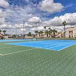 Pcb Resort Condo With Pool And Hot Tub Walk To Beach!