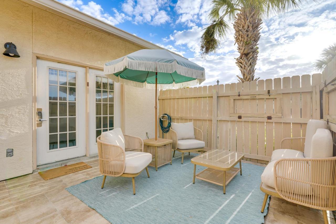 Pcb With Pool And Hot Tub Walk To Beach! Apartment